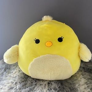 NWOT 16” Aimee the Chick SQUISHMALLOWS